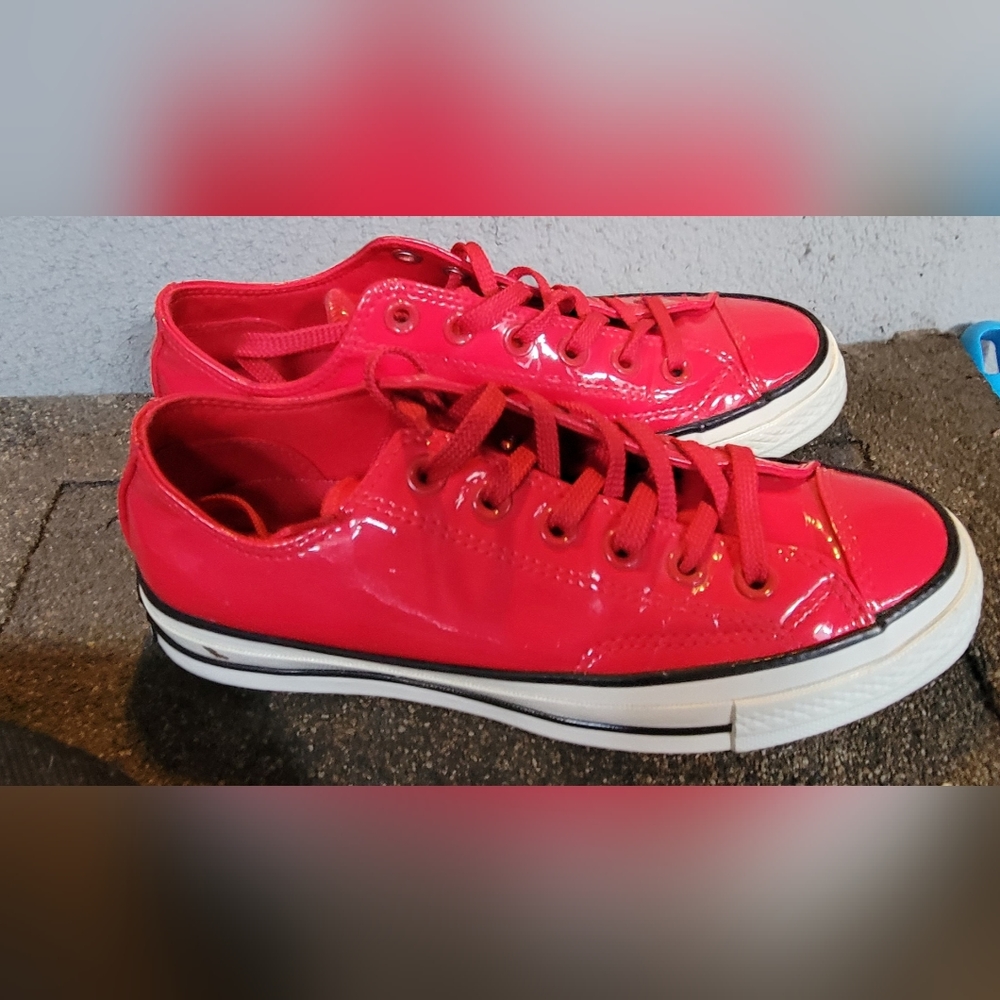 CONVERSE